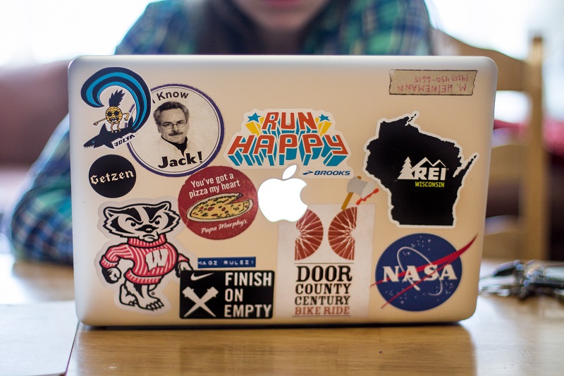 sticker dán laptop