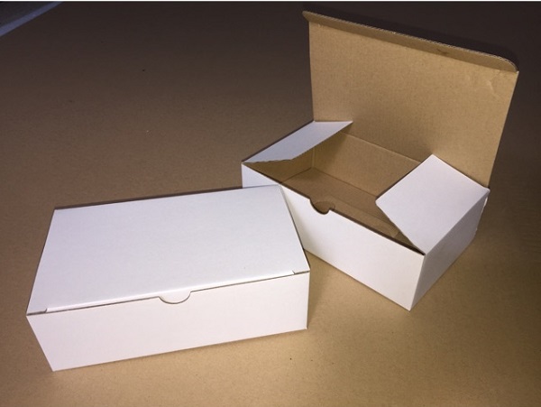 hộp carton trắng