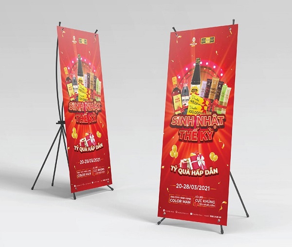 Standee chân chữ X