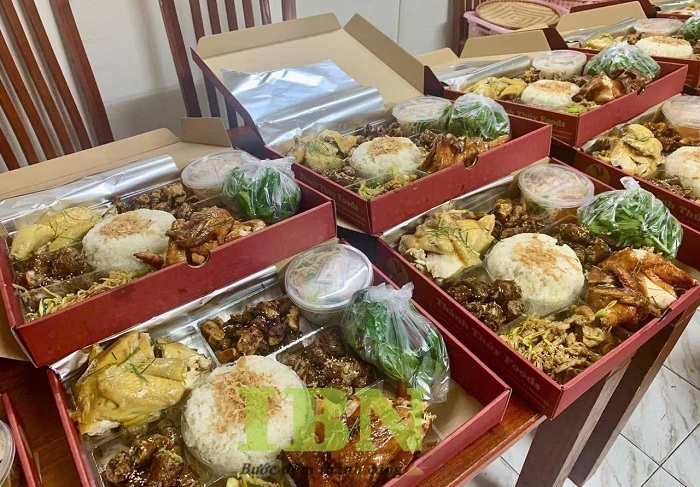Mẫu hộp đựng gà mẹt đẹp, thiết kế đơn giản