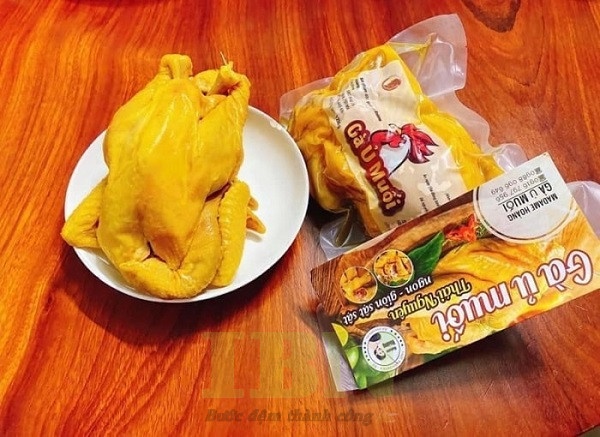 Mẫu tem nhãn gà ủ muối thiết kế ấn tượng