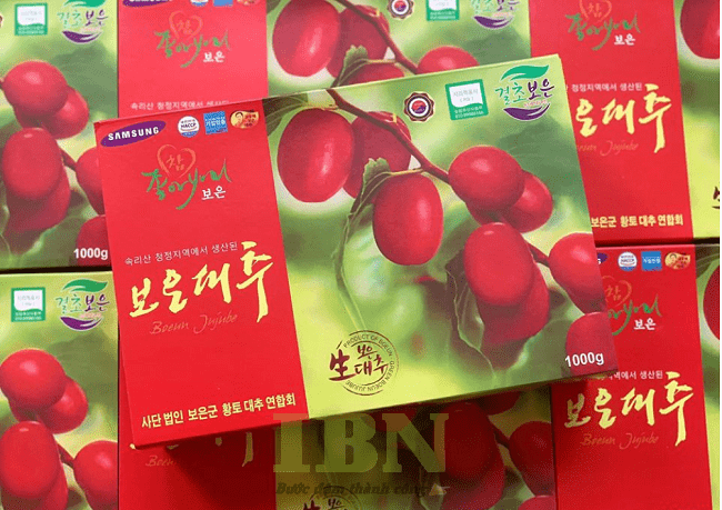 Mẫu hộp giấy đựng táo đỏ đẹp, thiết kế sang trọng