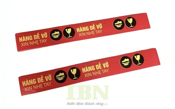 Mẫu tem hàng dễ vỡ dáng dài