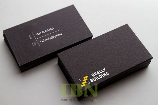 Mẫu card visit ép kim màu bạc thu hút
