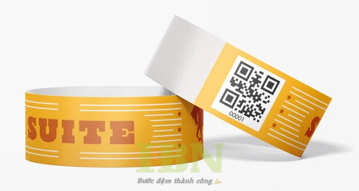 Mẫu vòng tay giấy có mã QR