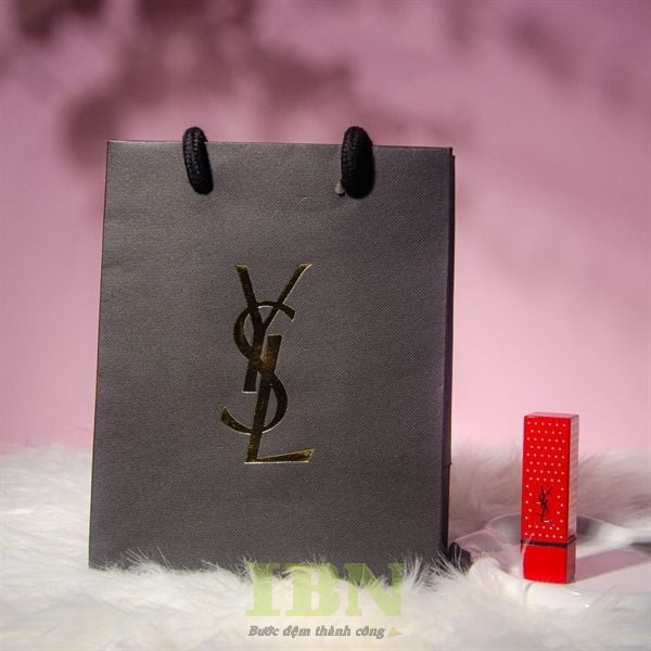 Mẫu túi giấy YSL size nhỏ