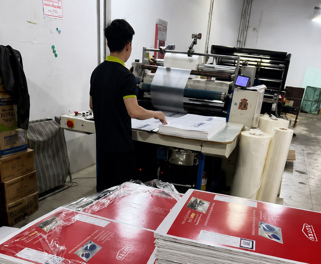 Đặt in hộp quà tặng cao cấp, theo yêu cầu, thiết kế mẫu miễn phí tại In Bảo Ngọc