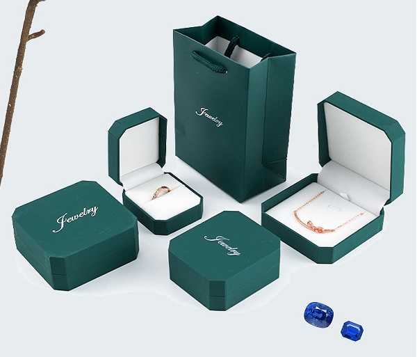 Mẫu hộp đựng trang sức của thương hiệu Jewelry