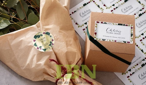 Mẫu tem giấy hình tròn dán bó hoa