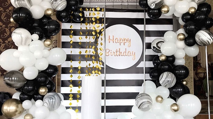 Mẫu backgroud sinh nhật ấn tượng tông màu đen