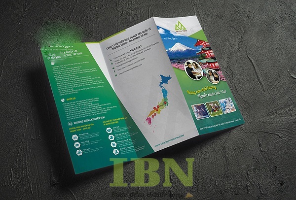 Mẫu brochure du học gấp 3