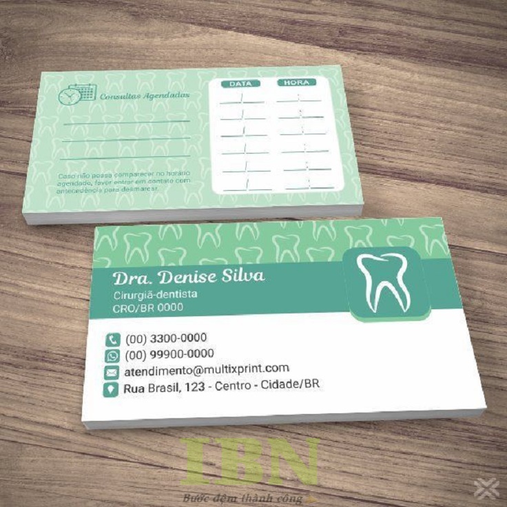 Mẫu card visit nha khoa màu xanh lá nhạt bắt mắt