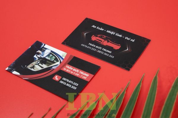 Mẫu card visit xe du lịch thiết kế sang trọng