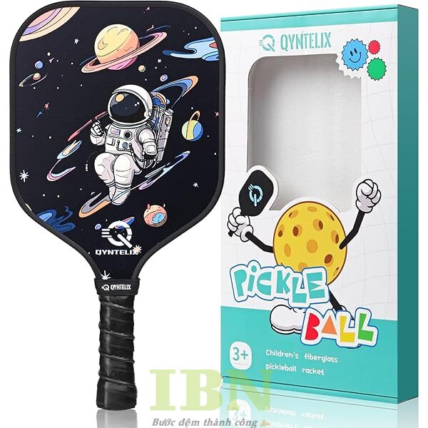 Mẫu hộp giấy đựng vợt Pickleball có cửa sổ