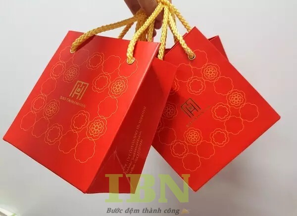 Kinh nghiệm thiết kế, in ấn túi giấy cho tiệm vàng