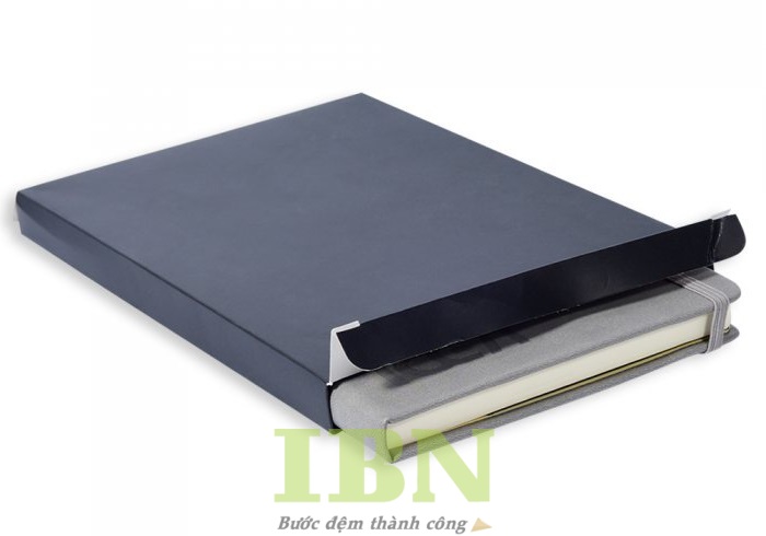 Mẫu hộp giấy đựng sổ tay đơn giản, nắp gài