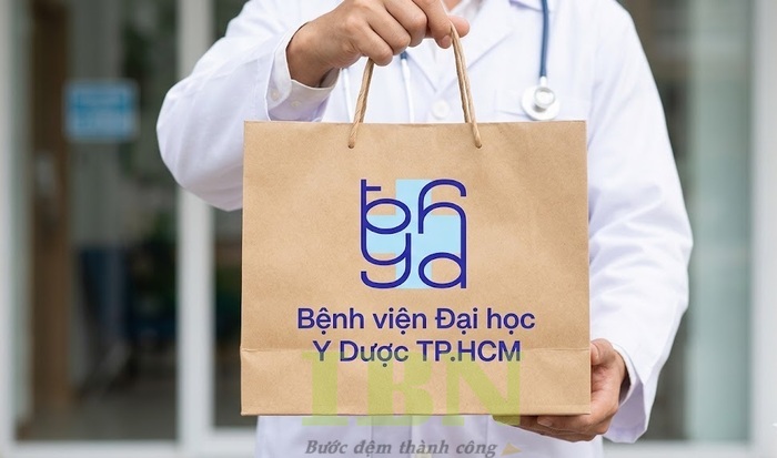 Mẫu túi giấy kraft cho phòng khám, bệnh viện Đại học Y Dược TPHCM