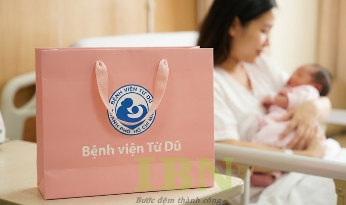 Mẫu túi giấy cho phòng khám, bệnh viện Từ Dũ