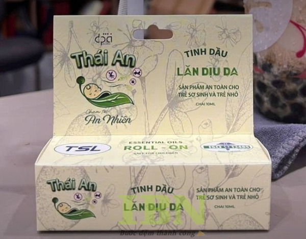 Mẫu hộp đựng tinh dầu size nhỏ, có móc treo