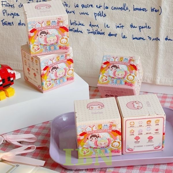 Mẫu hộp giấy blind box hình vuông bắt mắt