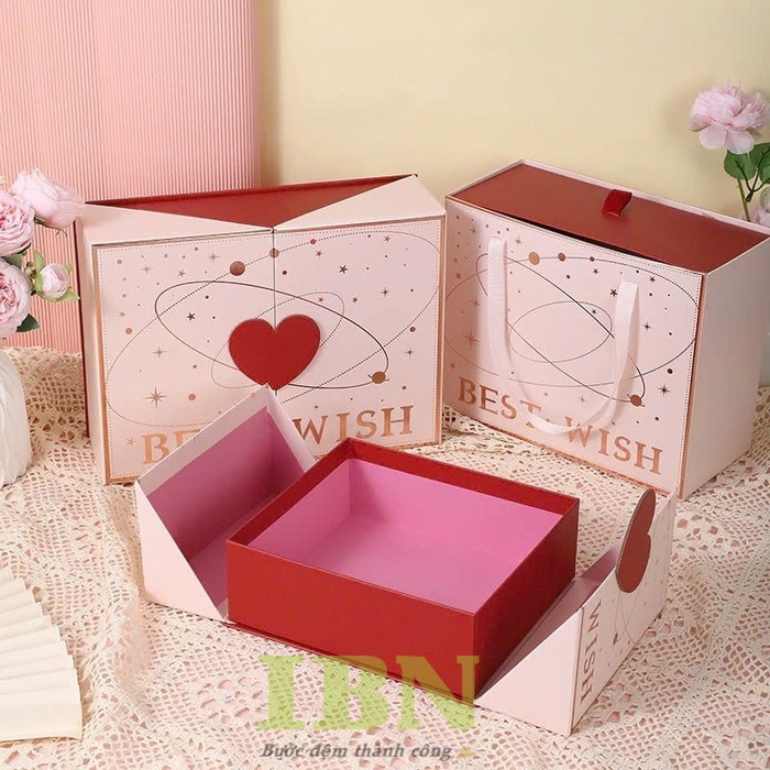 Mẫu hộp giấy cánh bướm thiết kế mở bên hông
