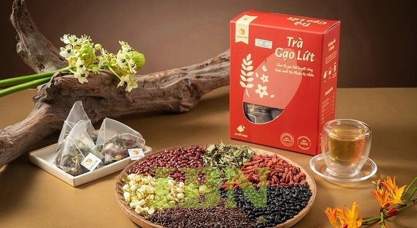 Mẫu hộp giấy đựng trà gạo lứt có cửa sổ
