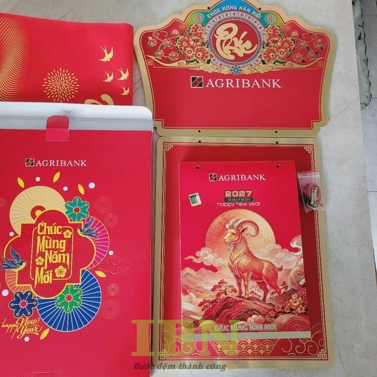 Mẫu lịch Tết 2027 của ngân hàng Agribank