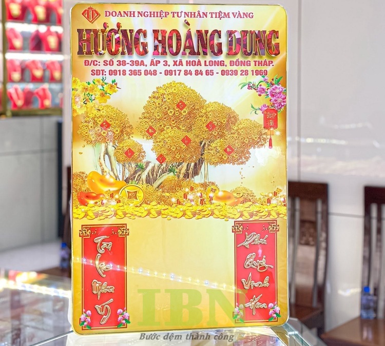 Mẫu lịch tiệm vàng thiết kế sang trọng