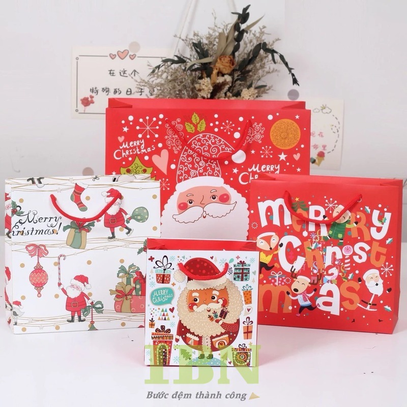 Các mẫu túi giấy Noel thiết kế đẹp, sang trọng